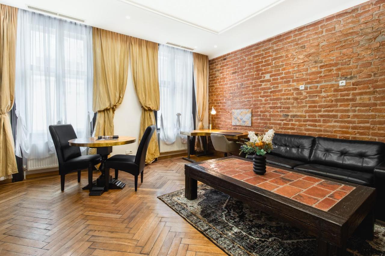 Castello Apartamento *